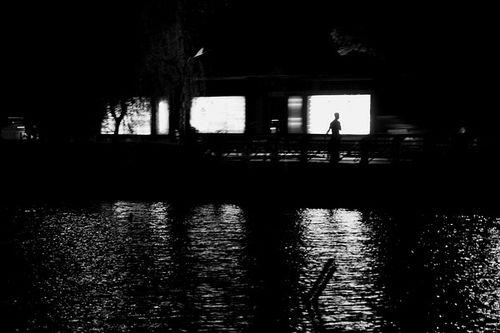 夜色正浓时,浓情四溢